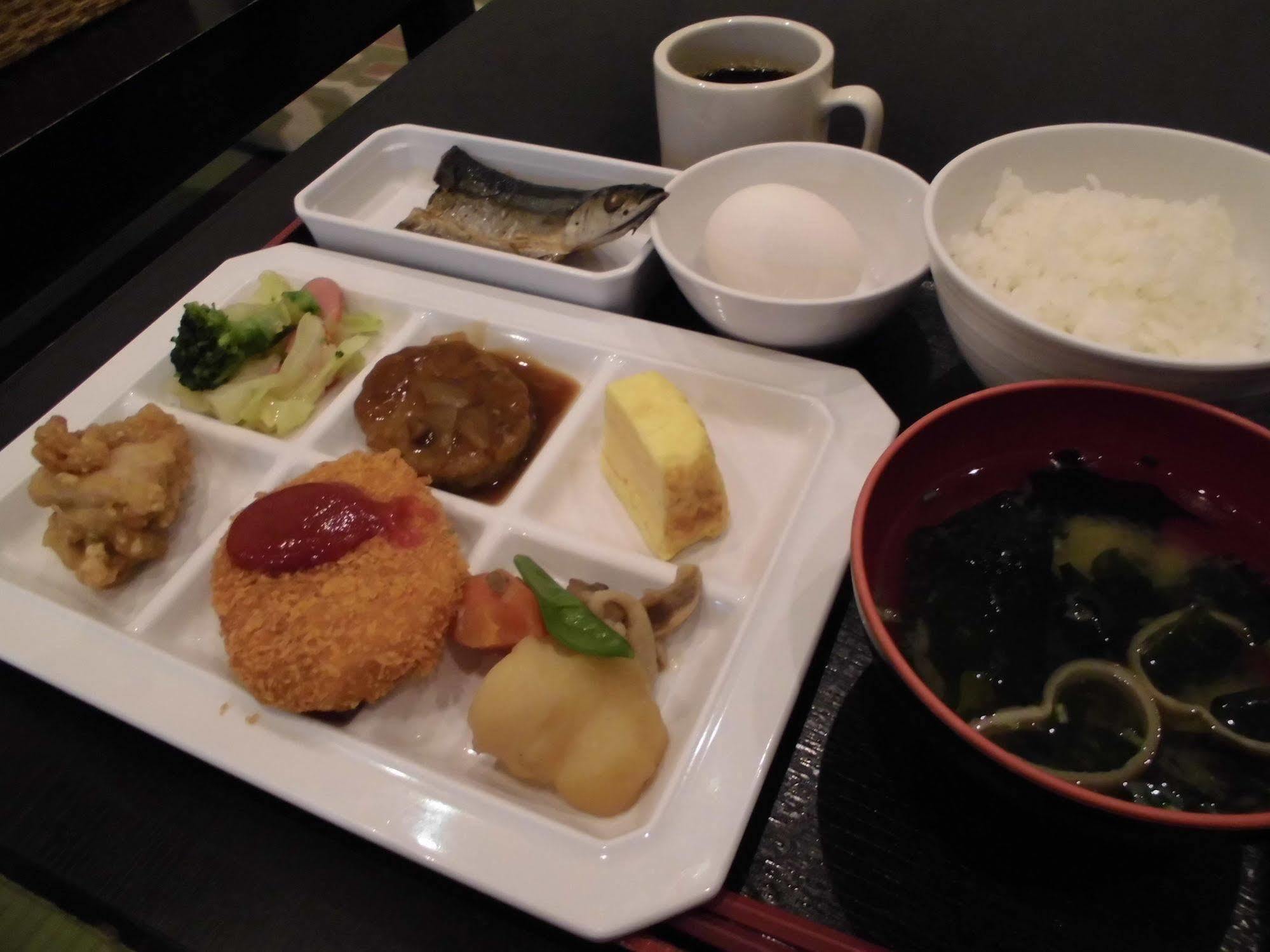 Wellbe Meieki Nagoya Ngoại thất bức ảnh